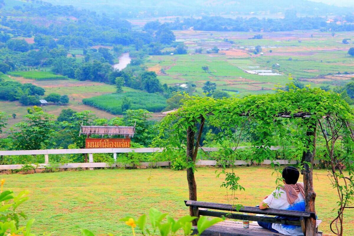 Hotel มนต์เมืองแจ่ม Mae Chaem Exterior foto